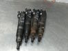 Inyector de combustible 046130201