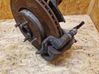 Front wheel hub 