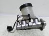 Master brake cylinder 