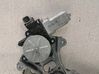 Regulador de puerta delantera con motor 61188AG000