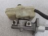 Master brake cylinder 