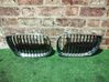 Front bumper upper radiator grill 7077130