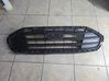 Maskownica / Grill / Atrapa górna chłodnicy KT1B8200A