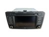 Radio / CD-Player / DVD-Player / Navigation 