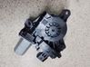 Silnik regulatora szyby drzwi przednich C81030101