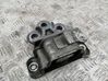 Engine mount vacuum valve 
