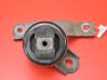 Engine mount vacuum valve 