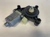 Motor del regulador de la ventanilla de la puerta delantera 8W0959802