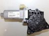 Silnik regulatora szyby drzwi przednich 824502L000