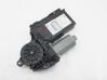Motor del regulador de la ventanilla de la puerta delantera 8E1959801G