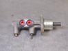 Master brake cylinder 