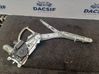 Front window lifting mechanism without motor 