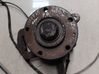 Front wheel hub 