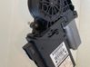 Motor del regulador de la ventanilla de la puerta delantera 8E1959802B