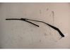 Front wiper blade arm 