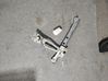 Rear window lifting mechanism without motor 