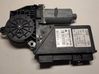 Silnik regulatora szyby drzwi przednich 8E1959802H