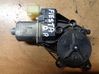 Silnik regulatora szyby drzwi przednich 8A6114553B
