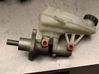 Master brake cylinder 