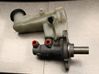 Master brake cylinder 