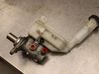 Master brake cylinder 