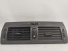 Rejilla de ventilación central del panel 251222098