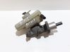 Master brake cylinder 