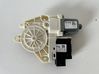 Silnik regulatora szyby drzwi przednich C37723104