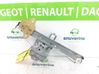 Rear window lifting mechanism without motor 827008880R
