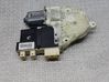 Silnik regulatora szyby drzwi przednich 9681576080