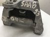 Engine mount bracket 21044618