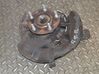 Front wheel hub 