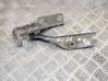 Engine bonnet/hood hinges 