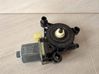 Aizmugurē loga pacēlāja motoriņš 5Q0959801A