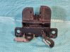 Loading door lock 2K0827505