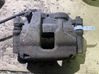 Caliper de freno delantero 