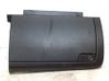 Glove box 