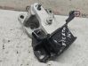 Engine mount bracket 8V517M121AE
