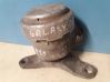 Engine mount bracket HL8021M05