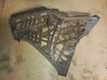 Soporte de montaje del parachoques trasero AV11V296A22A
