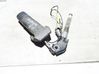 Front seatbelt buckle E32516