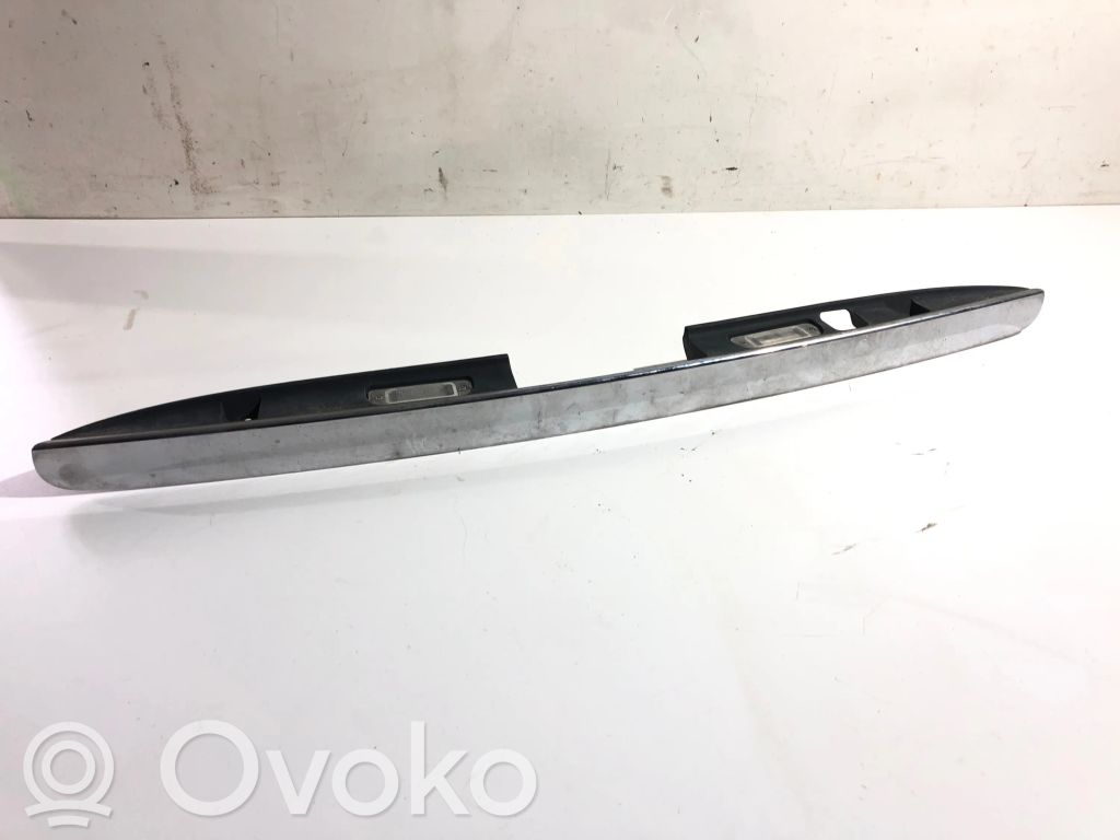 1647400893 Mercedes-Benz ML W164 Trunk door license plate light bar, €80.00  | RRR