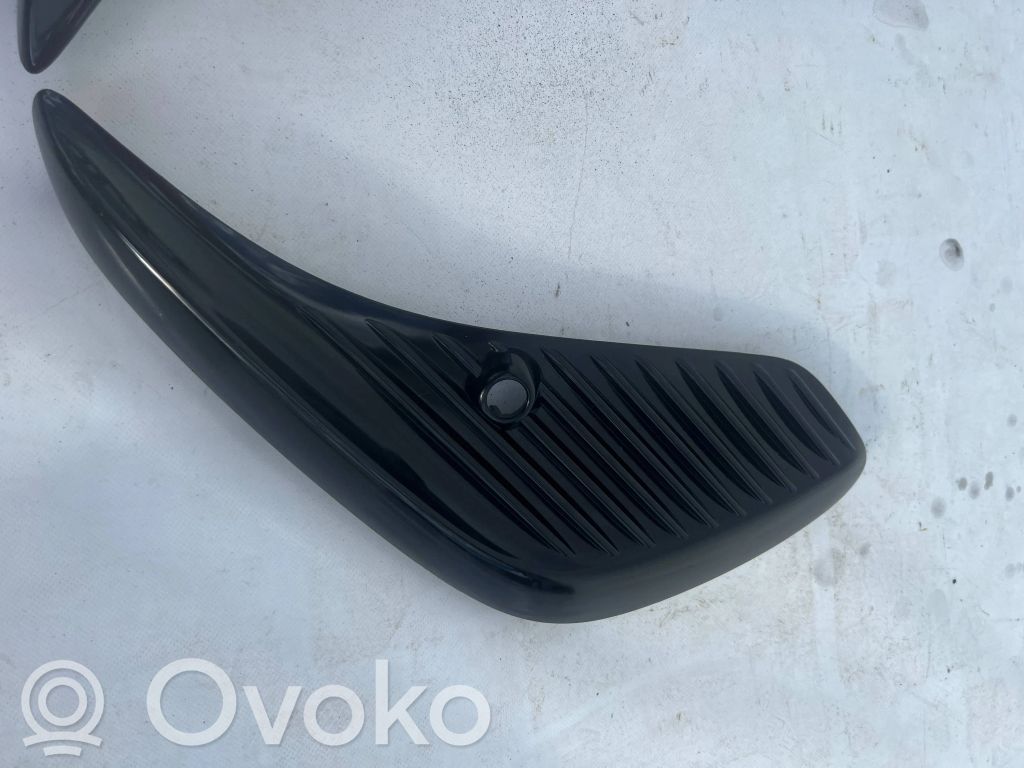 A2478850910 Mercedes-Benz GLA H247 Unteres Gitter dreiteilig vorne 