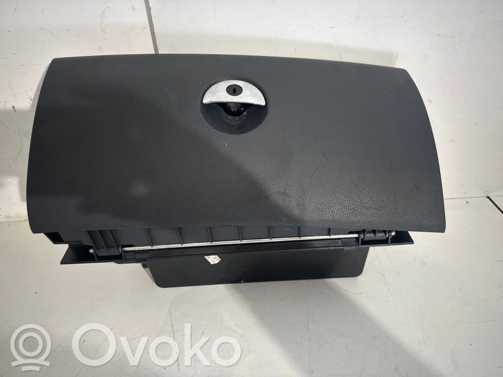 7056607 Mini One - Cooper R50 - 53 Handschuhfach, 75.00 € | RRR 