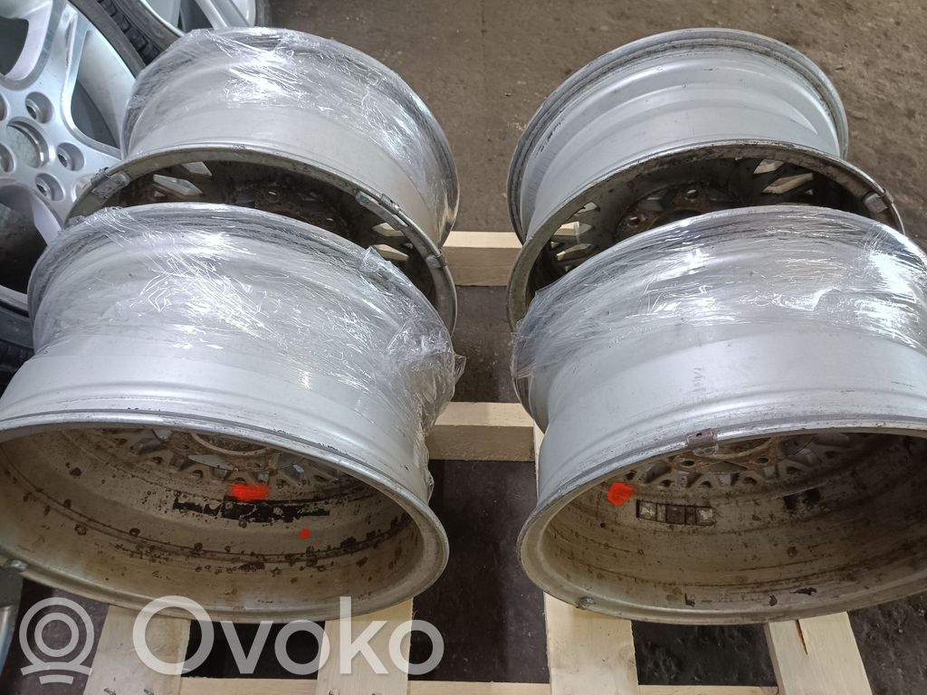 ziedai-stumoklio-robin-ec0810-