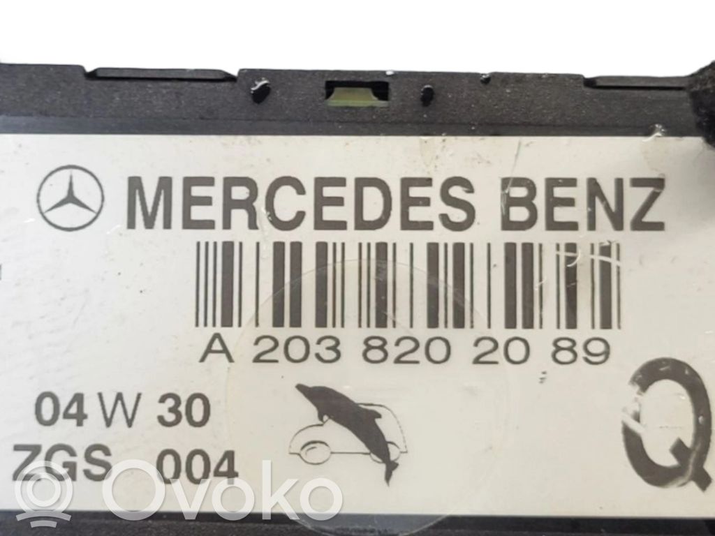 A2038202089 Mercedes-Benz C W203 Aerial antenna amplifier