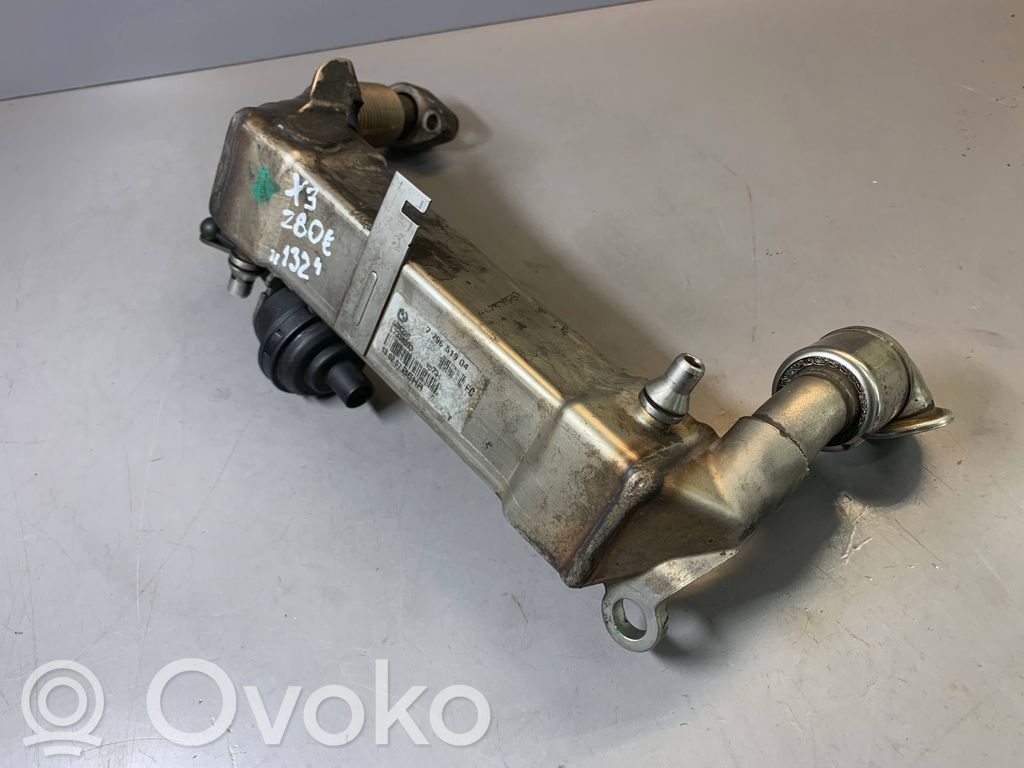 7796519 BMW X3 E83 Mitteltopf Schalldämpfer, 280.00 € | RRR