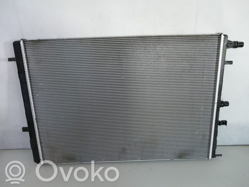 FRU9512 Nissan Qashqai Radiateur de liquide de refroidissement