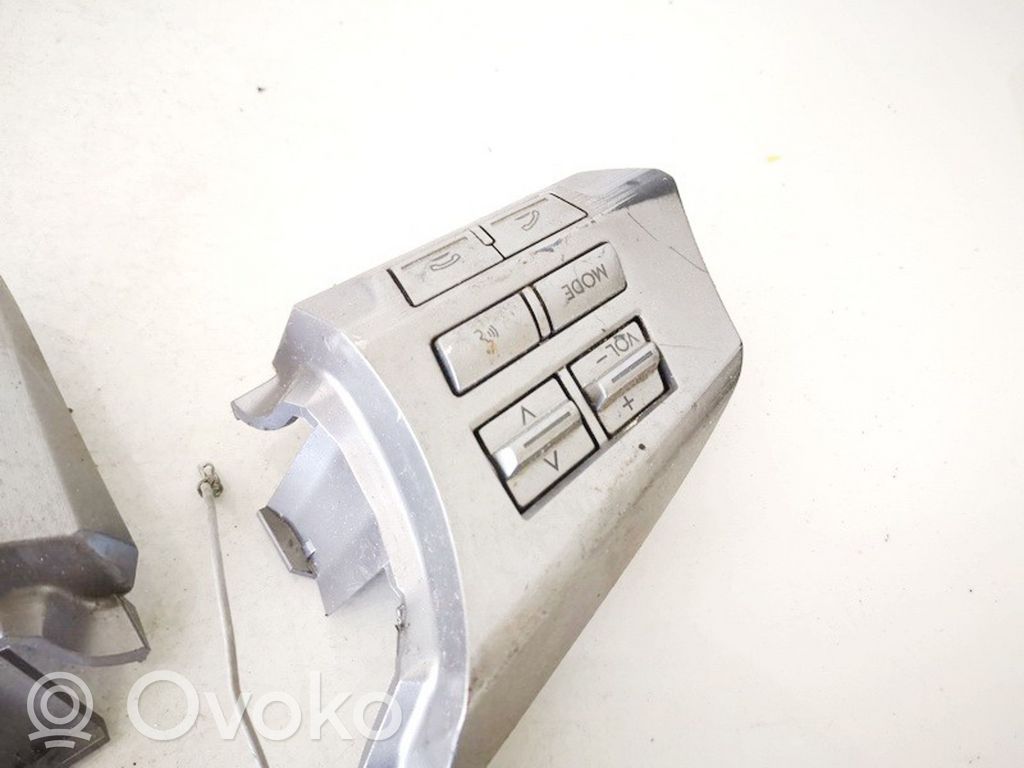 IMP812821 Subaru Outback Przełącznik / Przycisk kierownicy