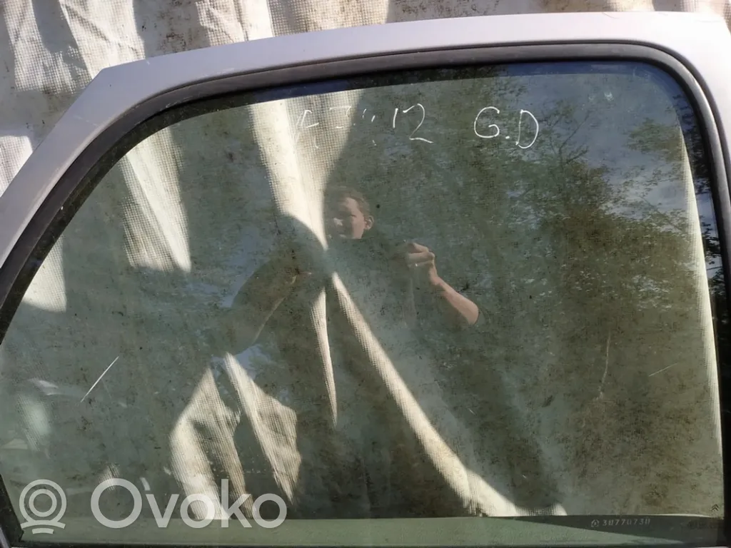 Citroen Xsara Picasso Vitre de fenêtre porte arrière, 20.00 €